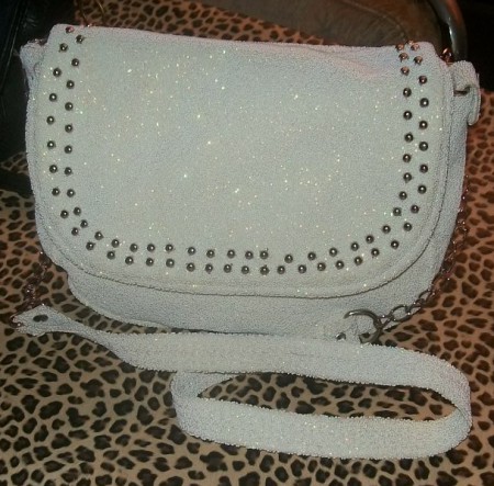 -----------Precio por menor: $ 170.---------Medidas: Piso: 08cm.; Alto: 20cm.; Ancho: 27cm